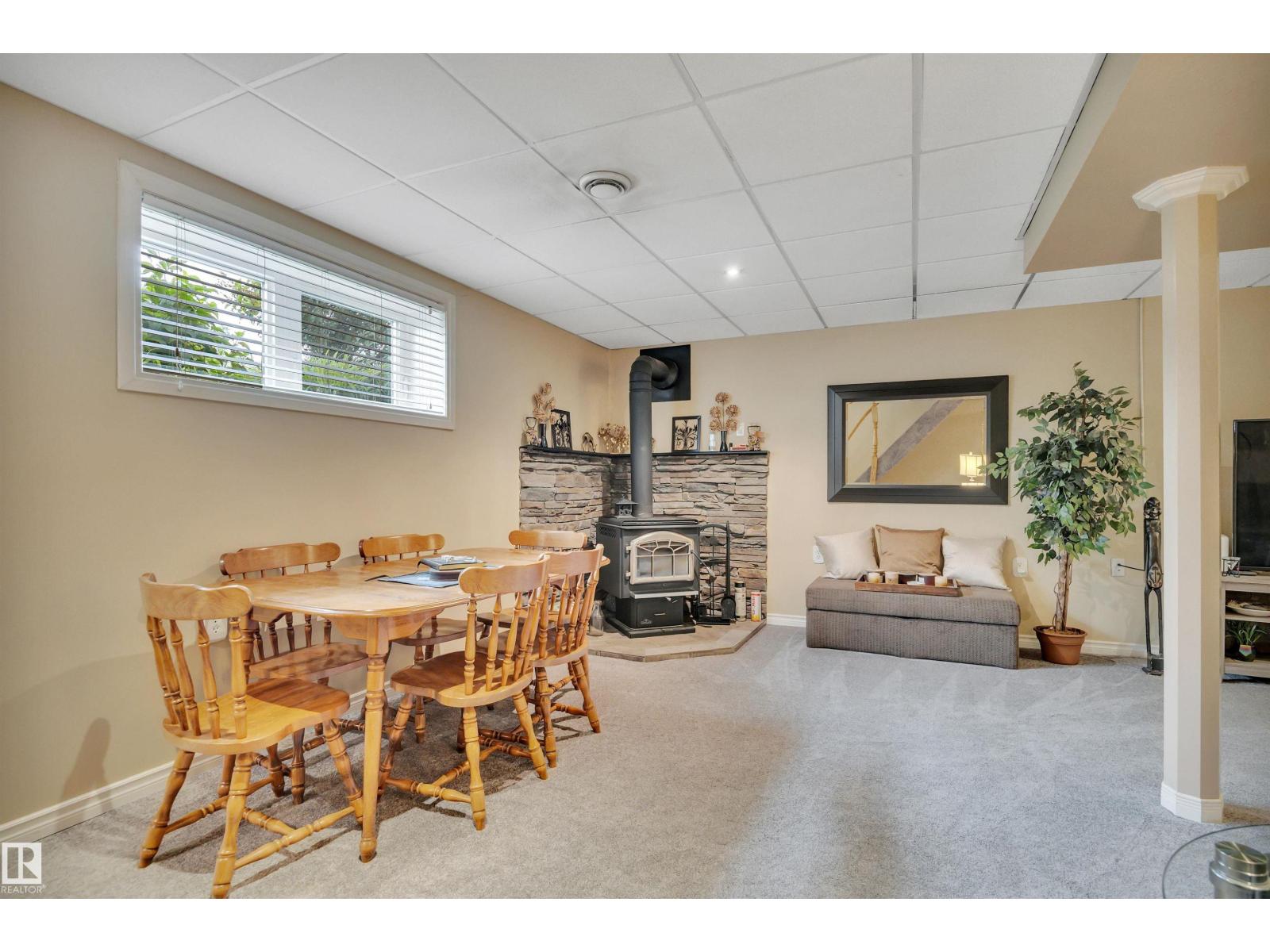 4207 47 ST - 27