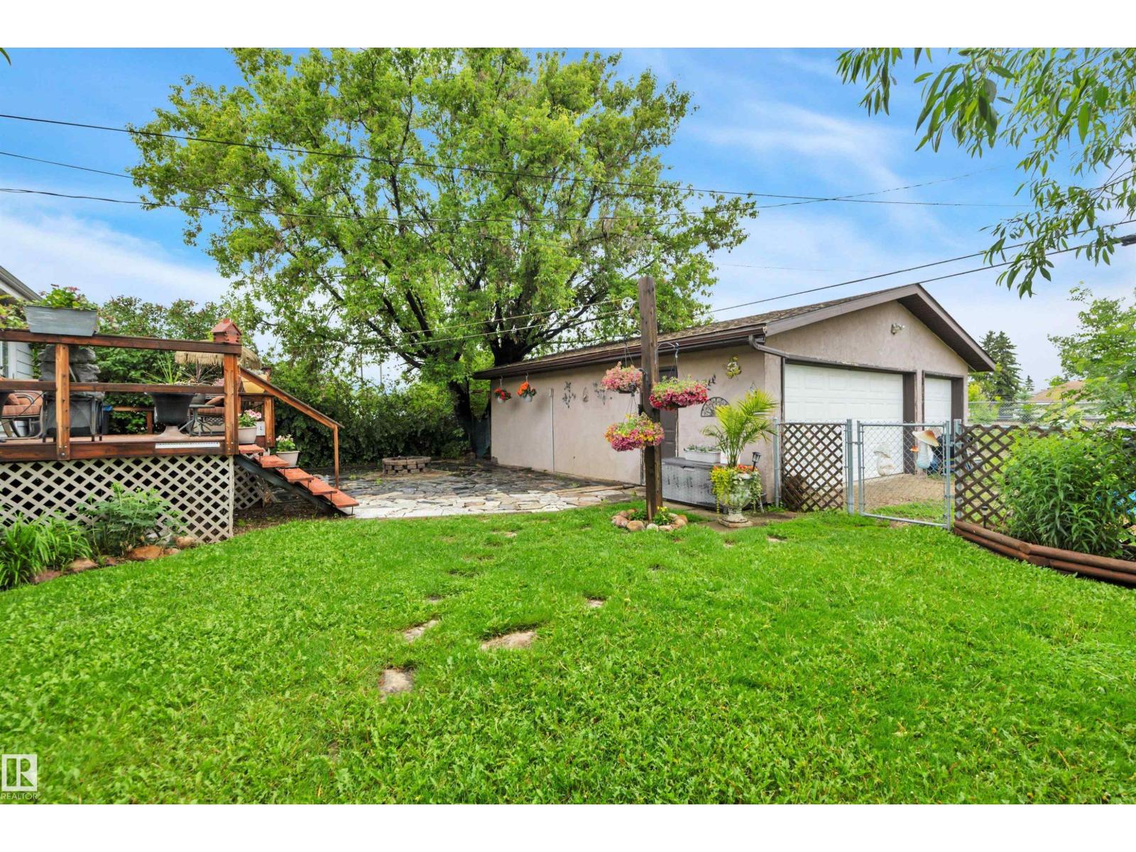 4207 47 ST - 42