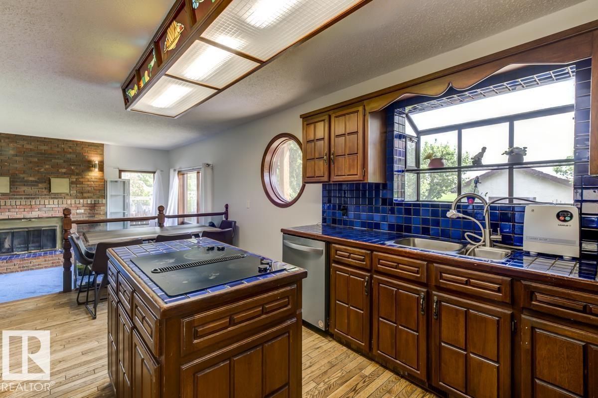 6819 10 Av NW - 13