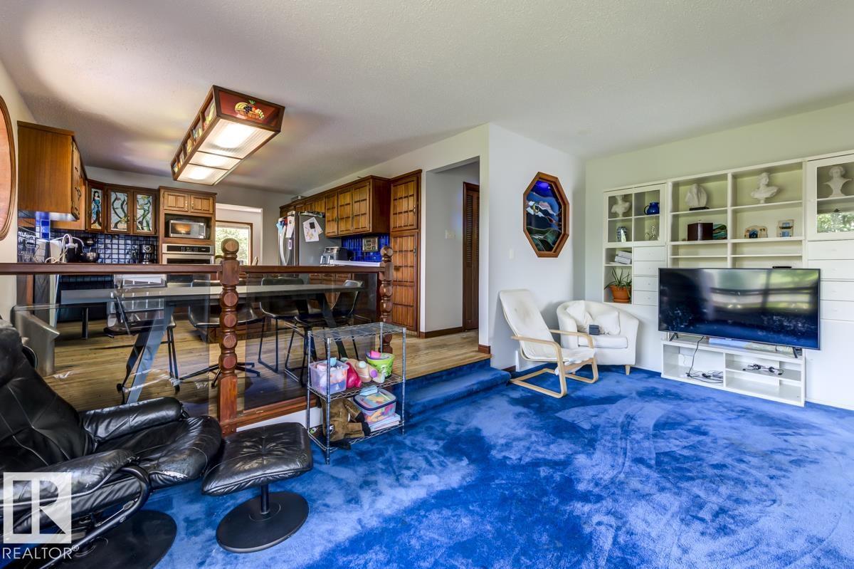 6819 10 Av NW - 25