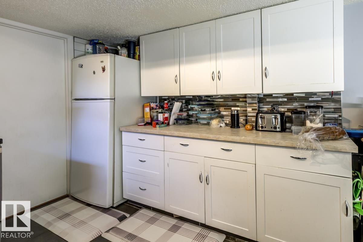 6819 10 Av NW - 54