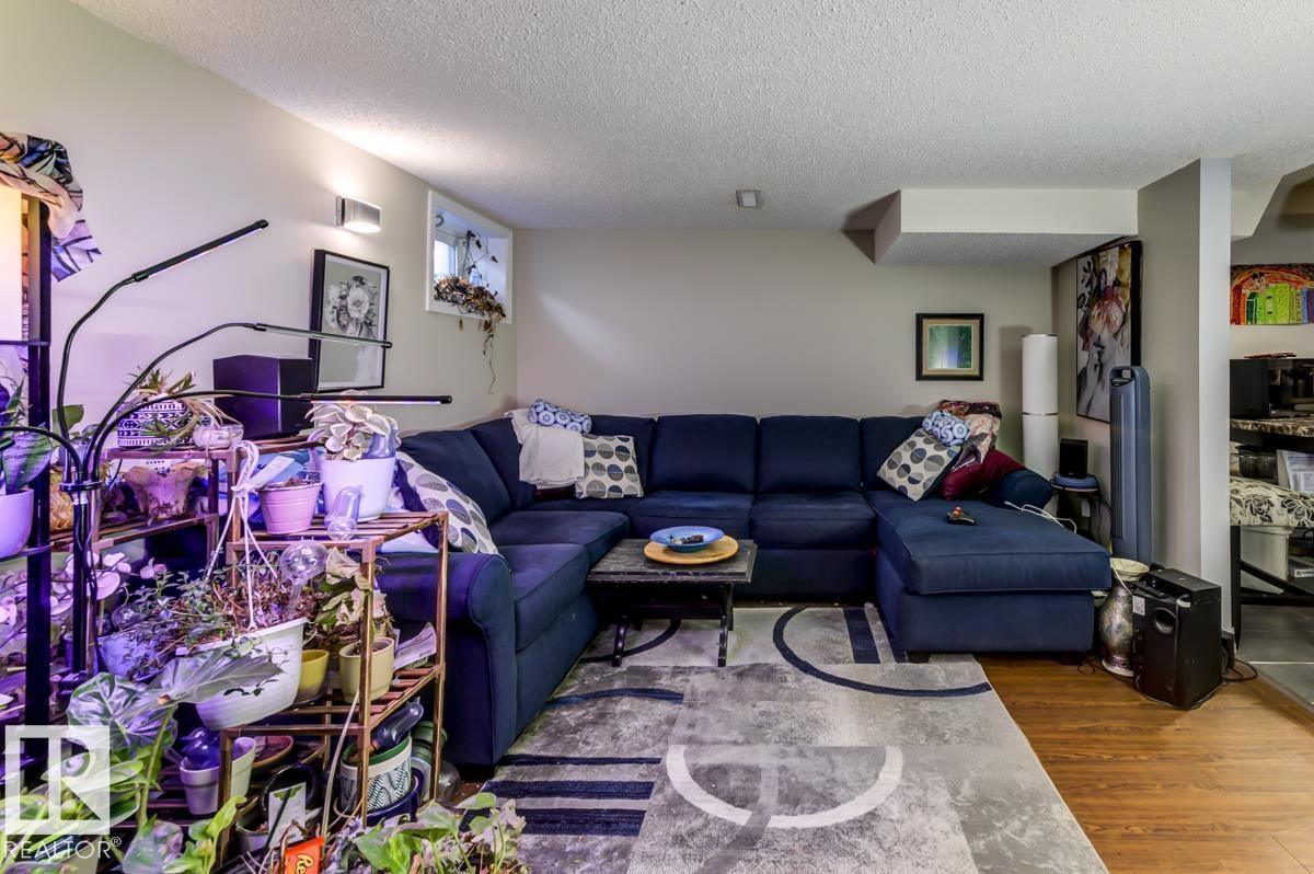 6819 10 Av NW - 56