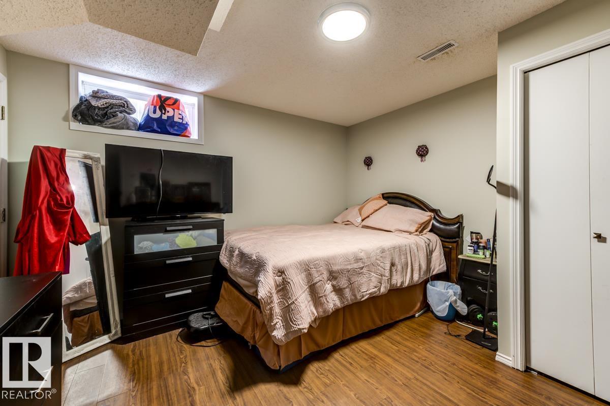 6819 10 Av NW - 61