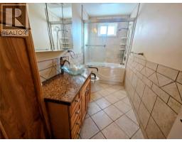 1866 Cole Street, Fruitvale, BC V0G1L0 Photo 9