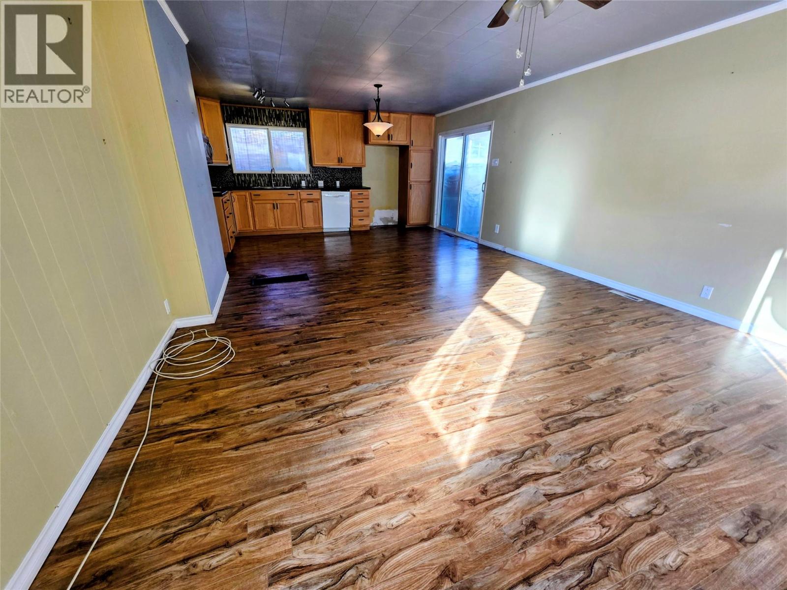 1866 COLE Street - 5