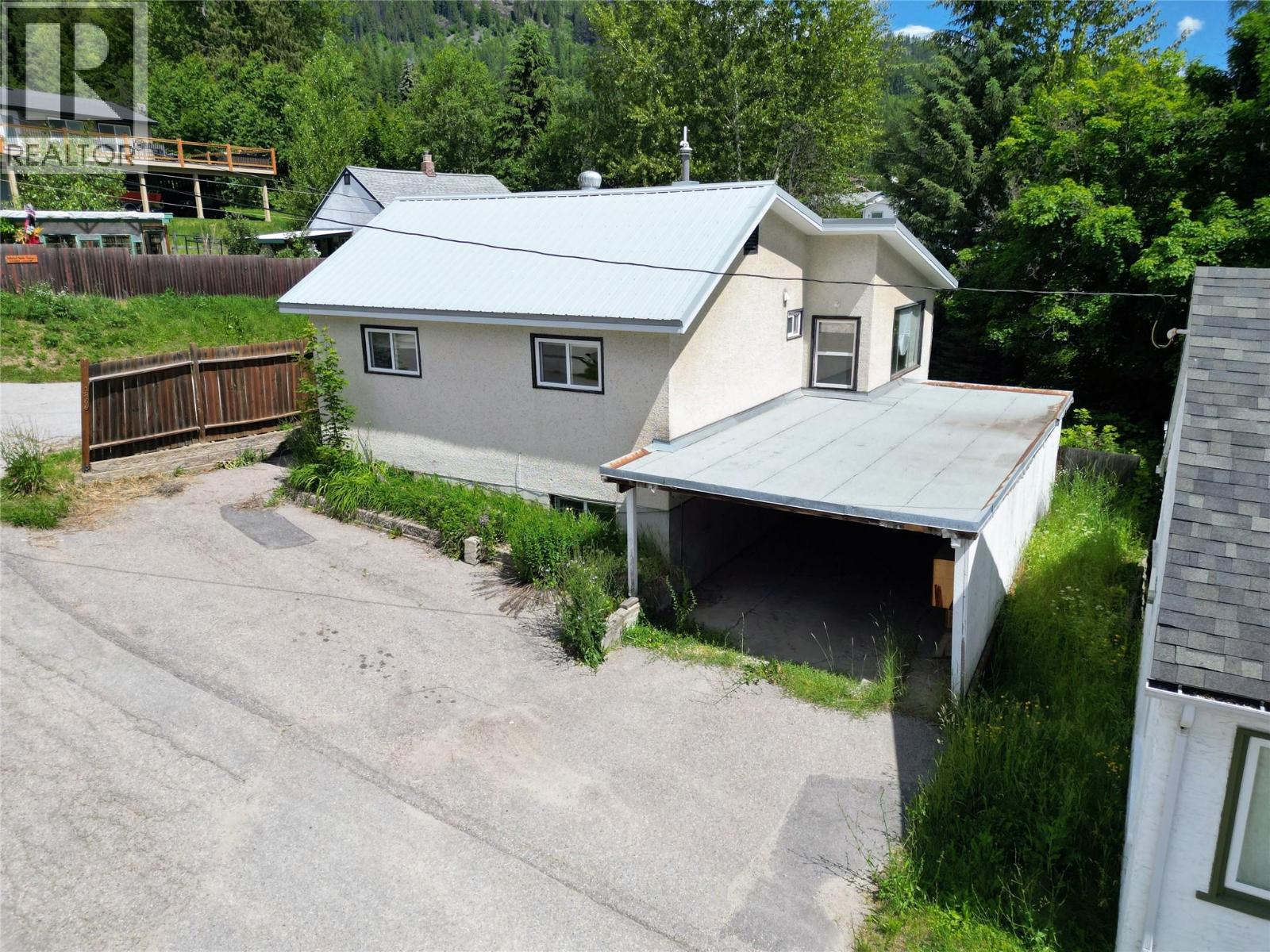 1866 COLE Street - 1