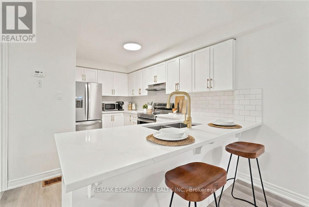 104 DRYDEN LANE - 10