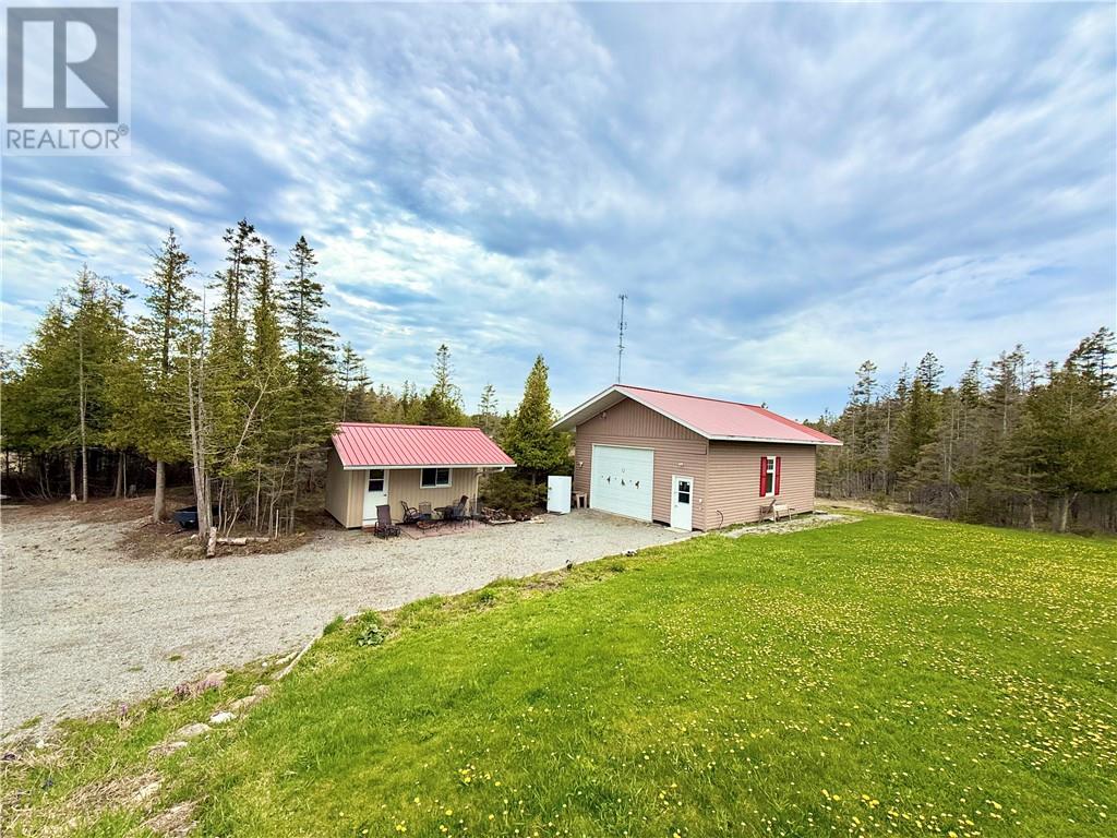 35 Duck's Bay Road - 11
