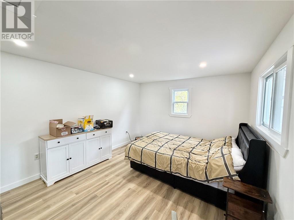 35 Duck's Bay Road - 28