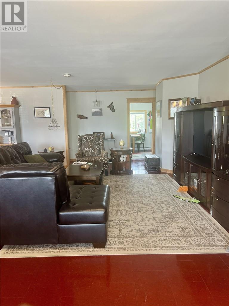 161 Highway 17 W - 26