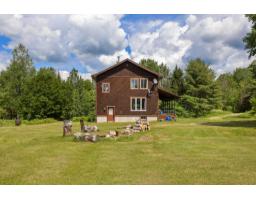 36 Ch. Becker, Gracefield, QC J0X1W0 Photo 36