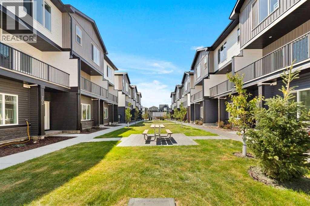 #602 90 Corner Meadows Manor NE - 3
