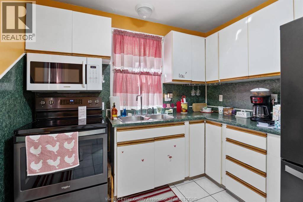 162 CAMERON AVENUE - 12