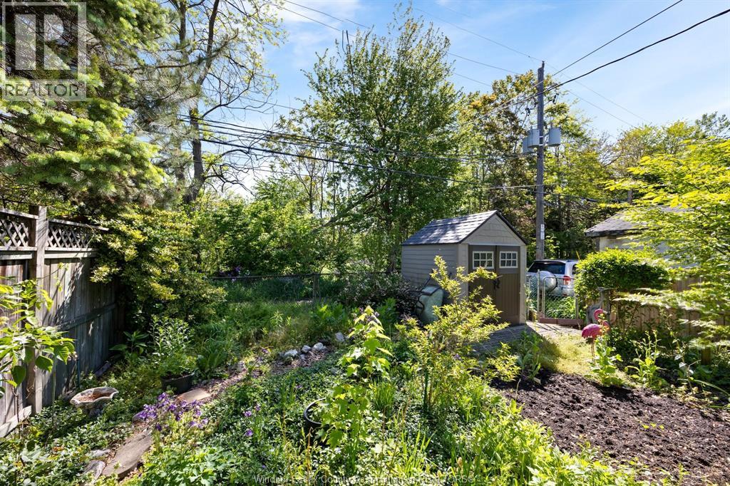 162 CAMERON AVENUE - 25