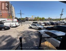 2471 Eglinton Avenue W, Toronto, ON M6M1S8 Photo 12