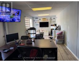 2471 Eglinton Avenue W, Toronto, ON M6M1S8 Photo 14