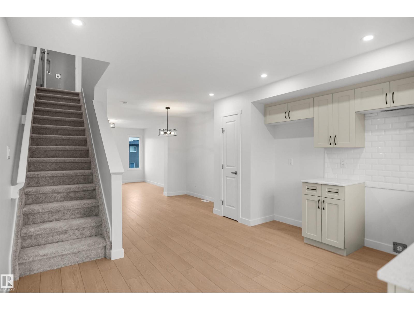 13133 214 ST NW - 17