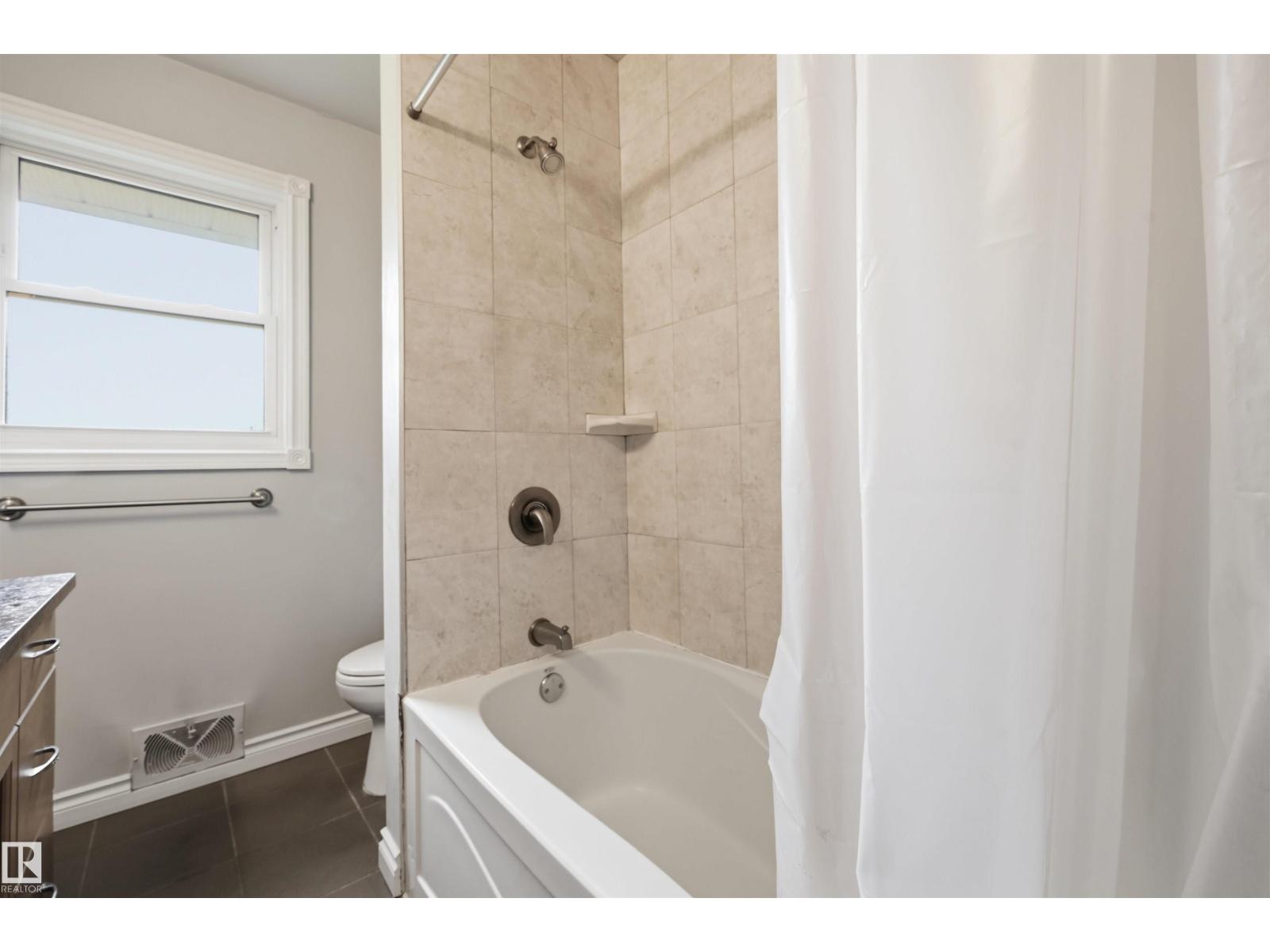 9616 146 ST NW — photo 28