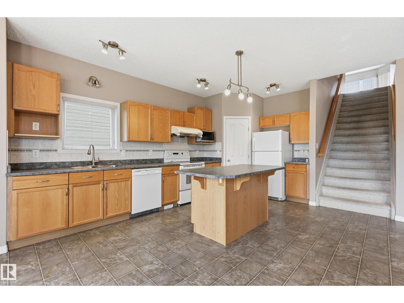 7460 SINGER LD NW — photo 14