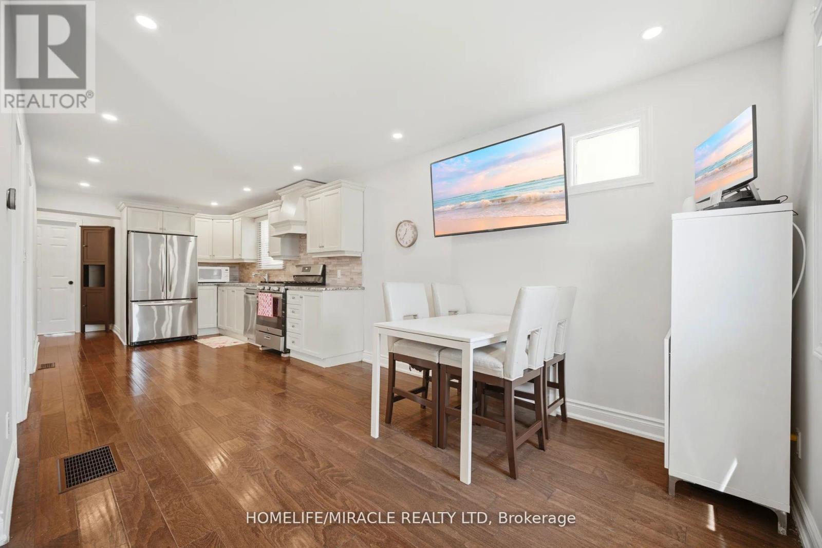 71 BELAND AVENUE N - 11