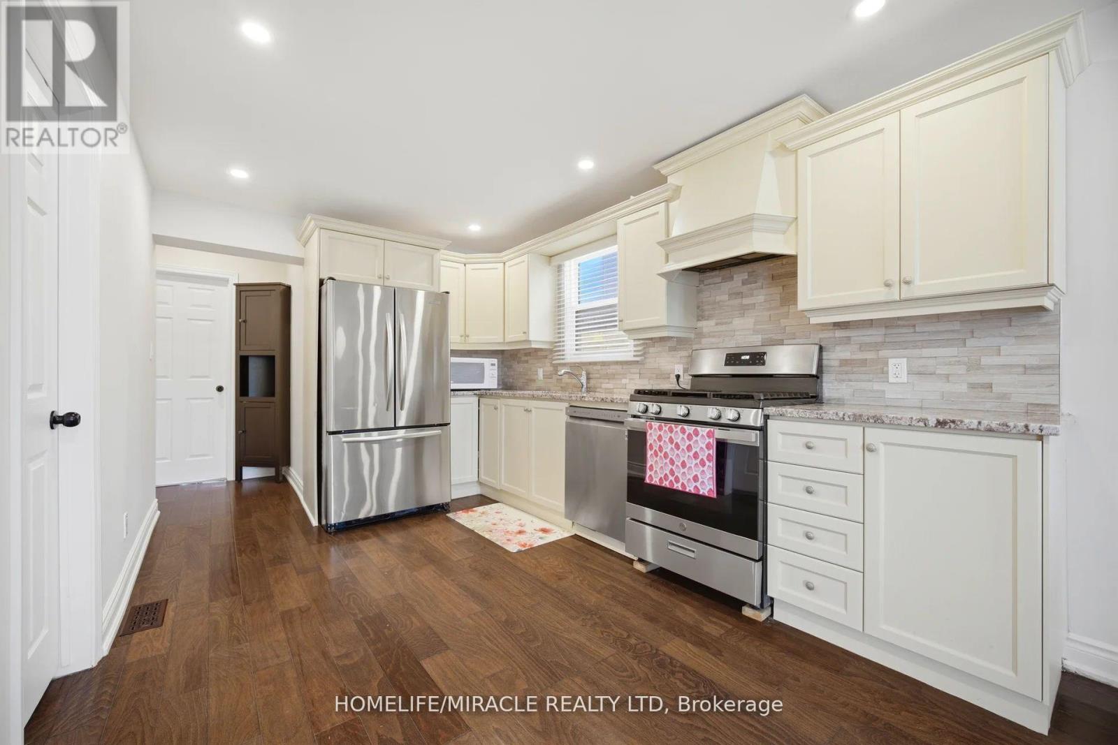 71 BELAND AVENUE N - 14
