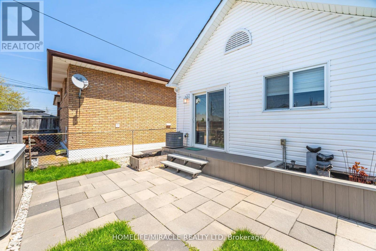 71 BELAND AVENUE N - 28