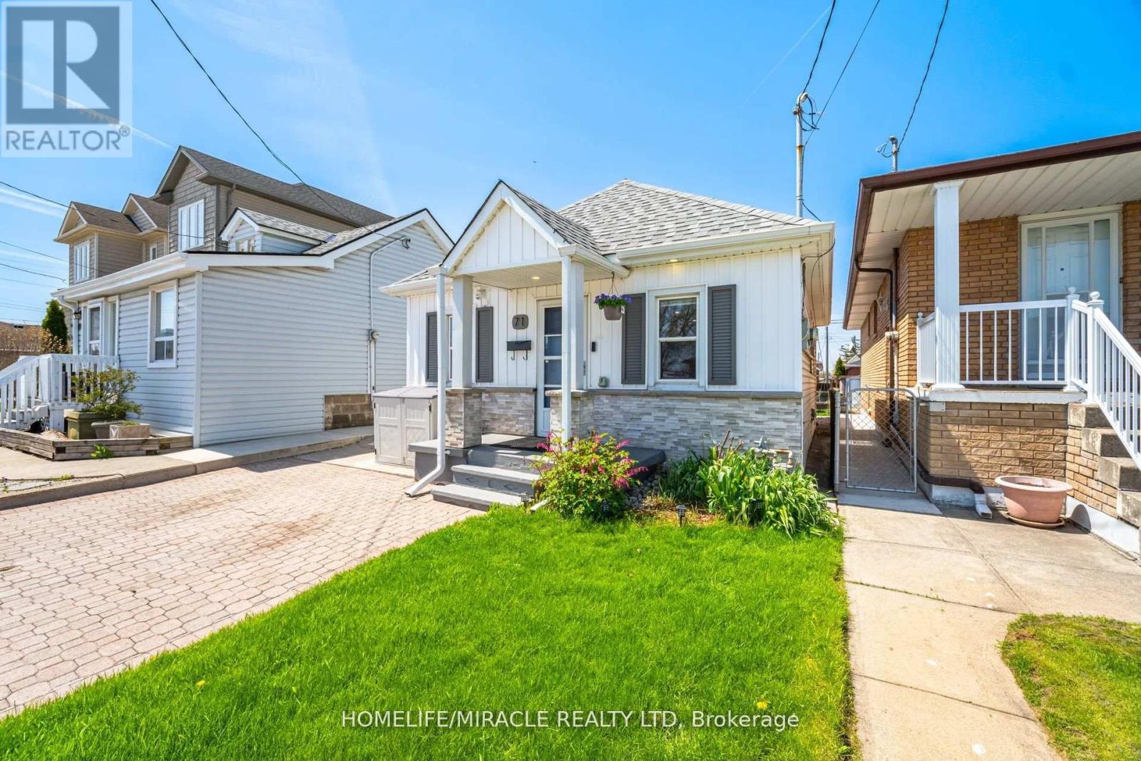 71 BELAND AVENUE N - 3