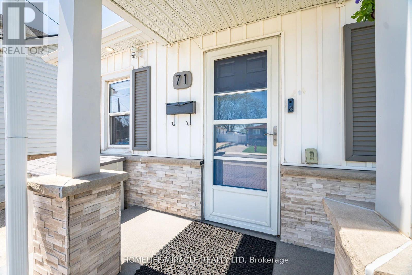71 BELAND AVENUE N - 4