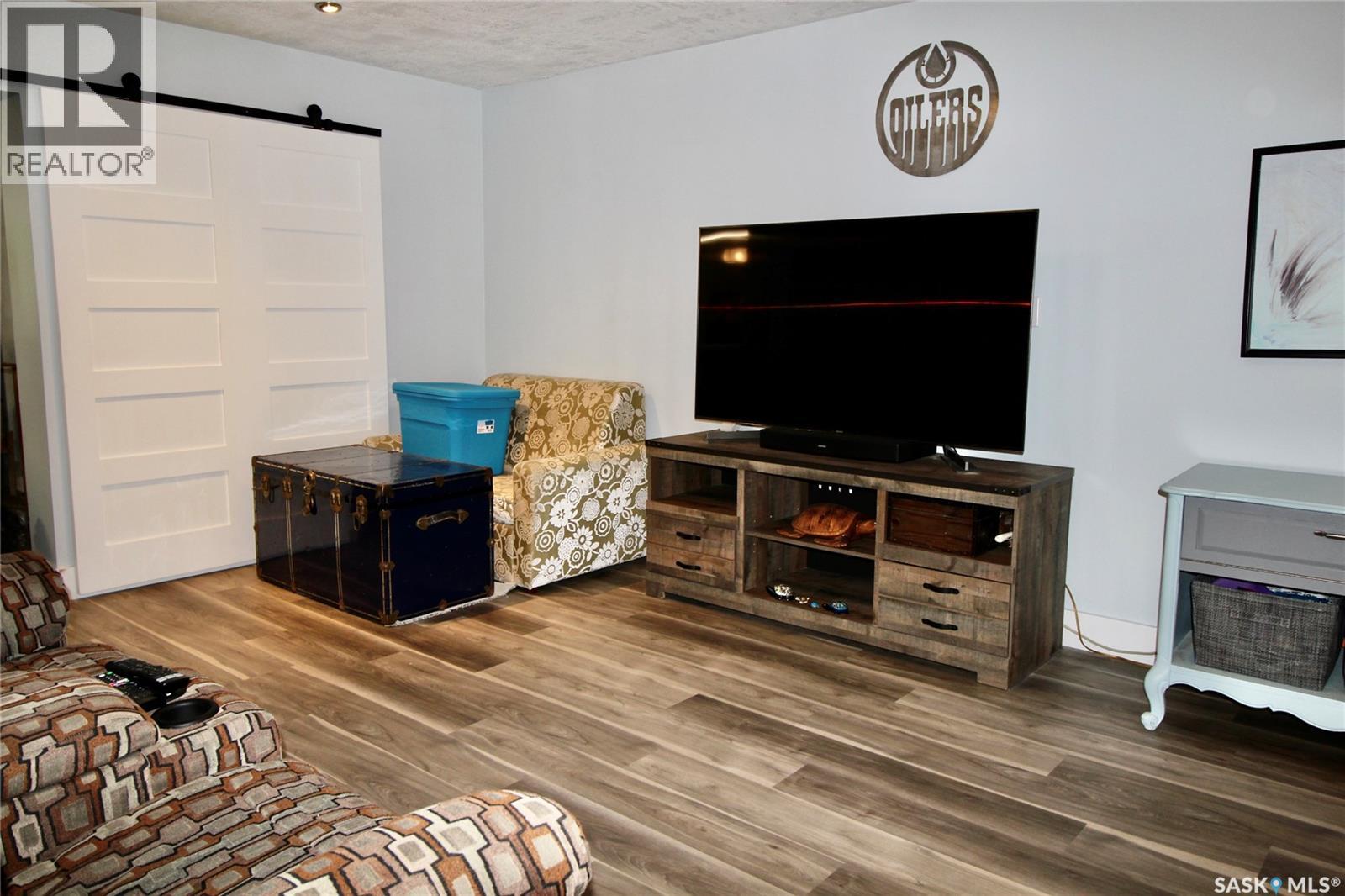 808 Ellice STREET — photo 13