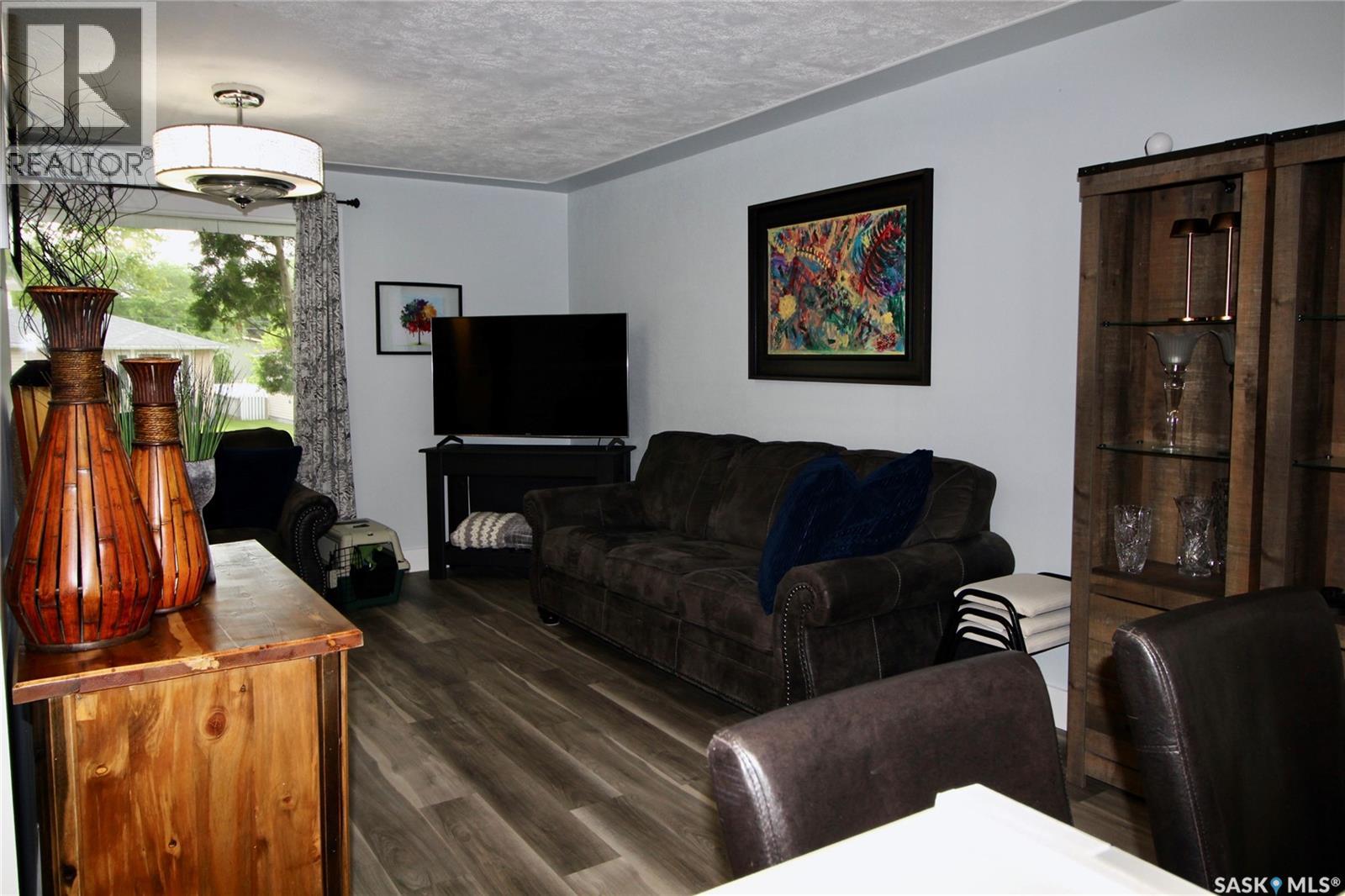 808 Ellice STREET - photo 4