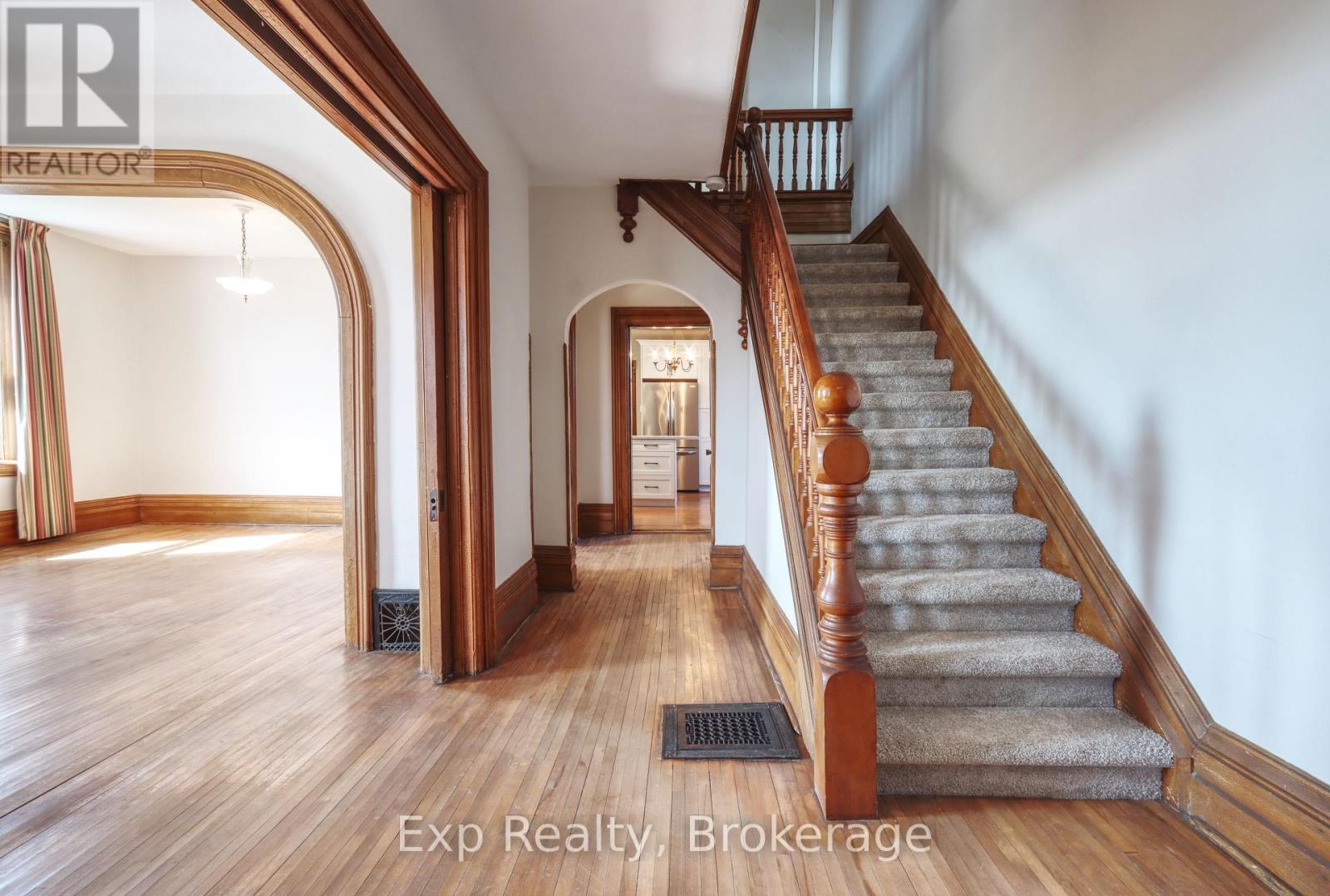 840 MCGREGOR BAY ROAD - 25