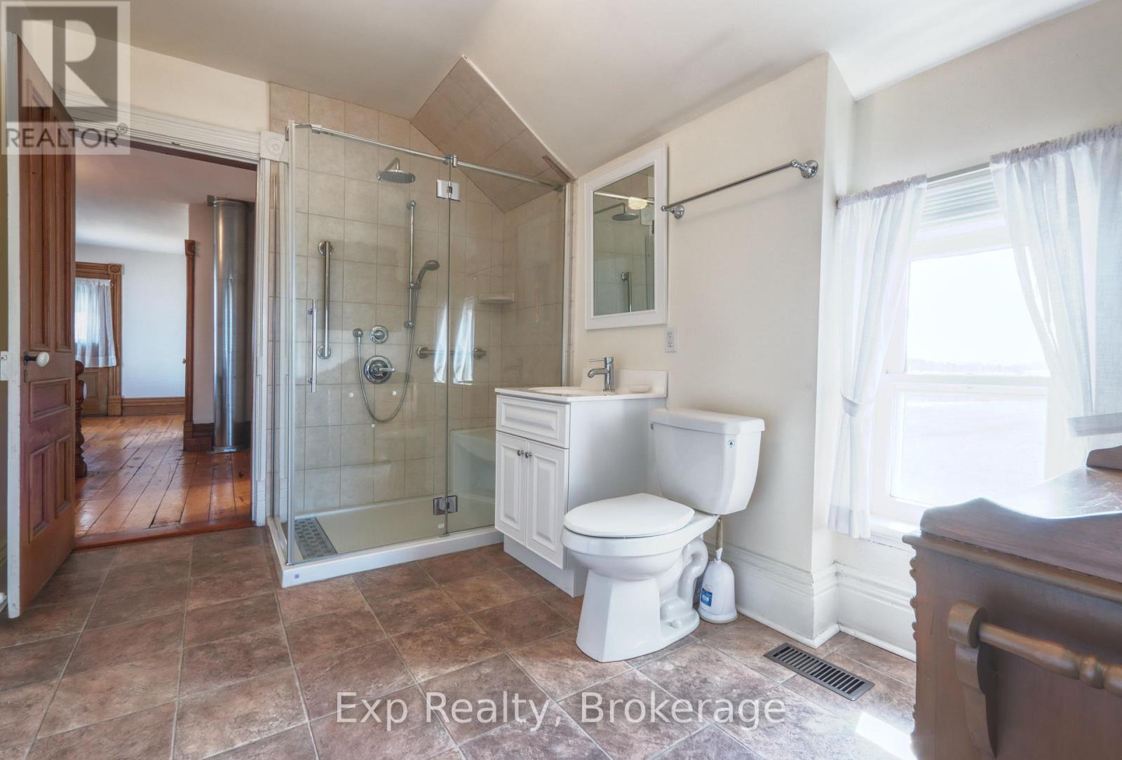 840 MCGREGOR BAY ROAD - 46