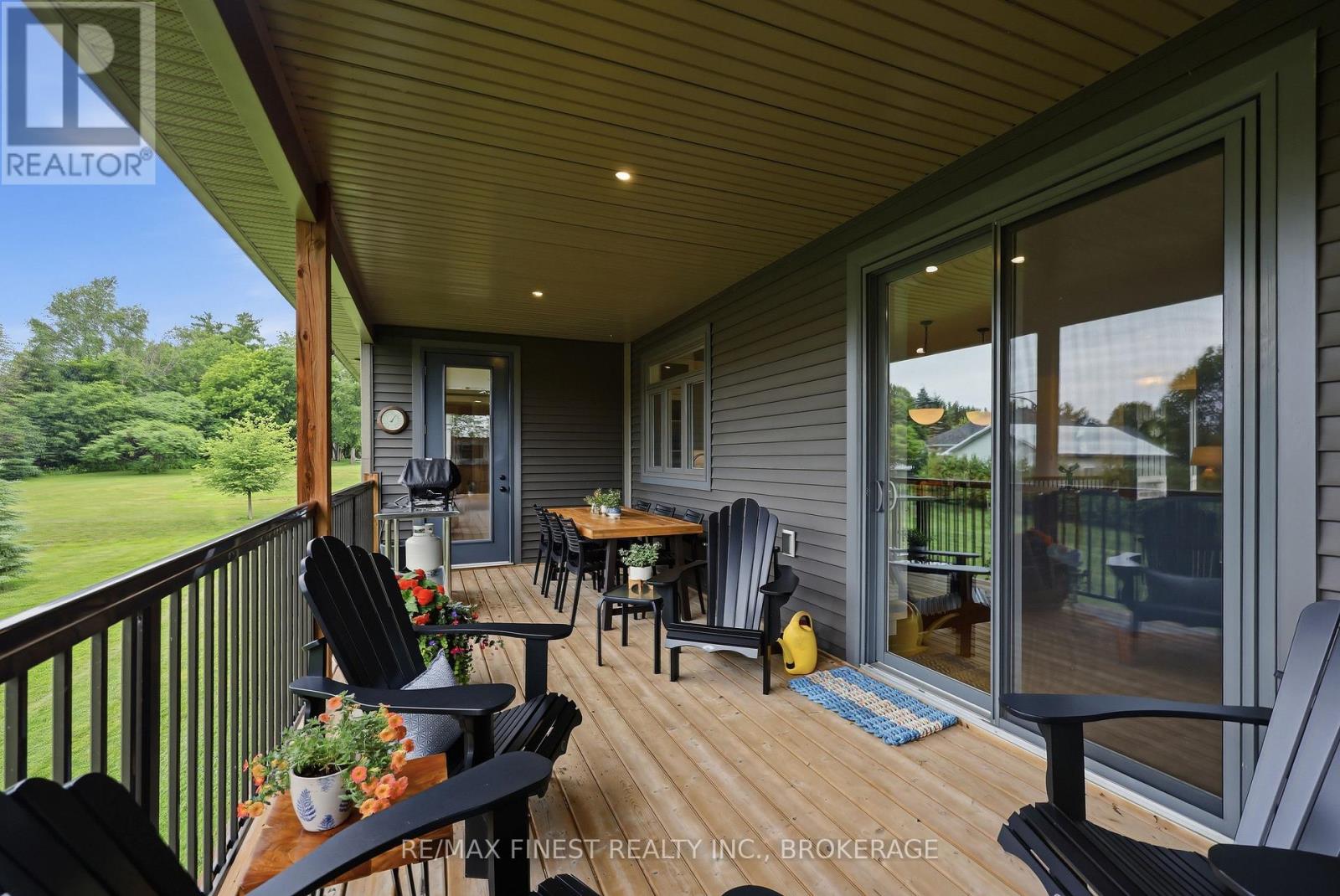1046 KAM AVENUE - Image 21