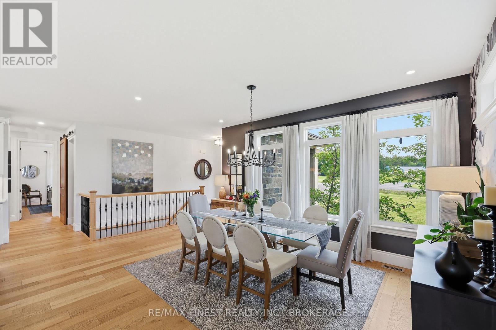 1046 KAM AVENUE - 24