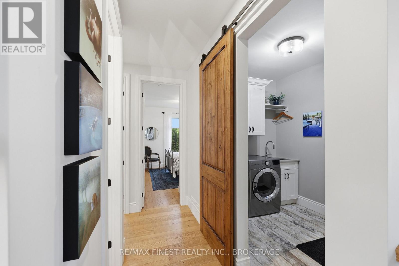 1046 KAM AVENUE - 25