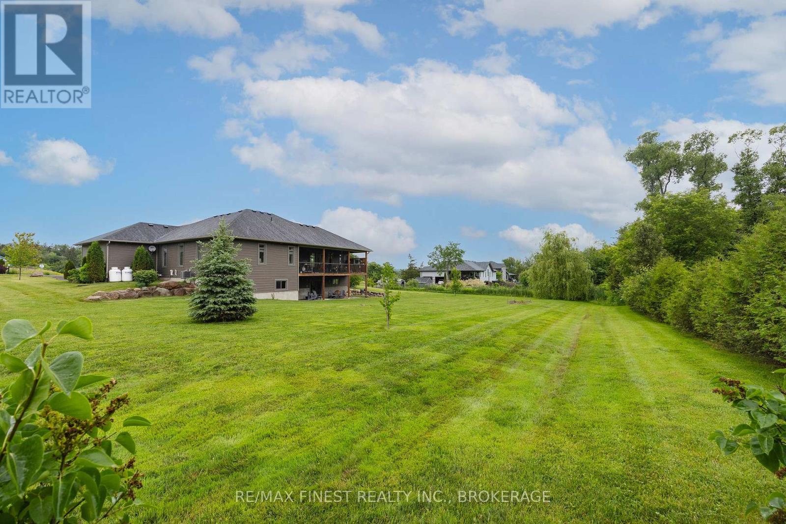 1046 KAM AVENUE - Image 45