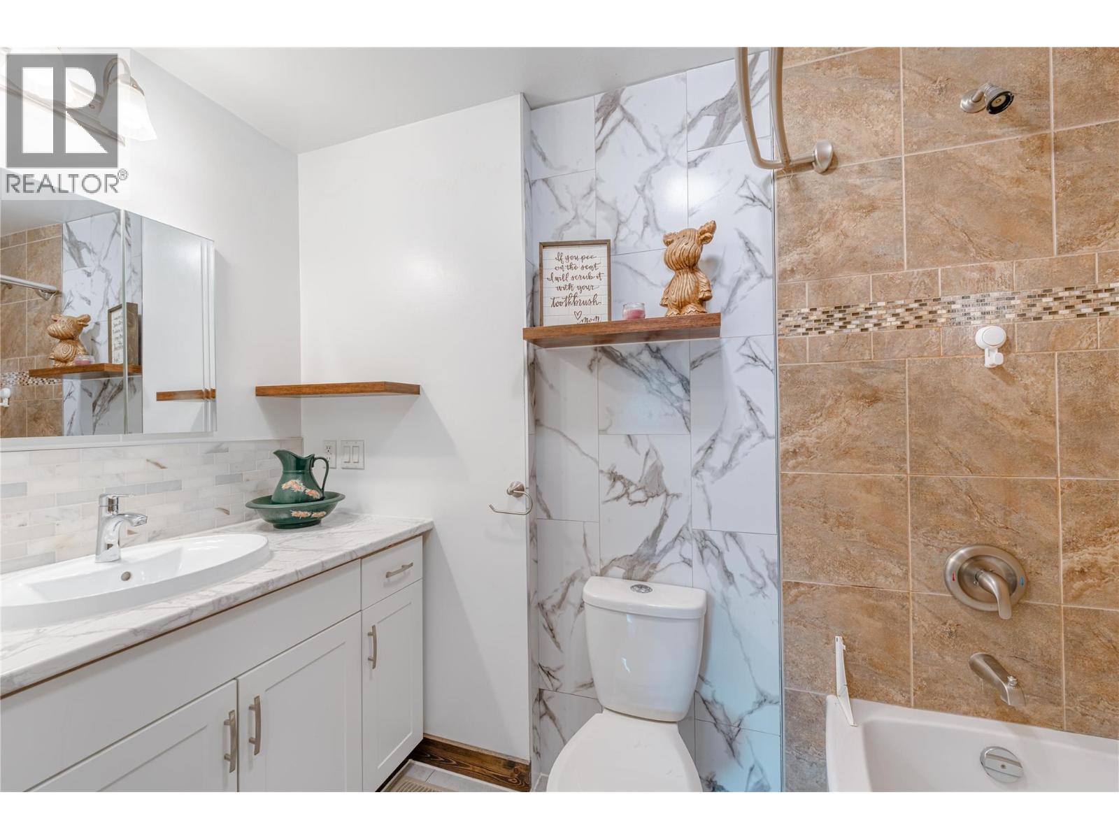 162 Pearkes Drive - 22