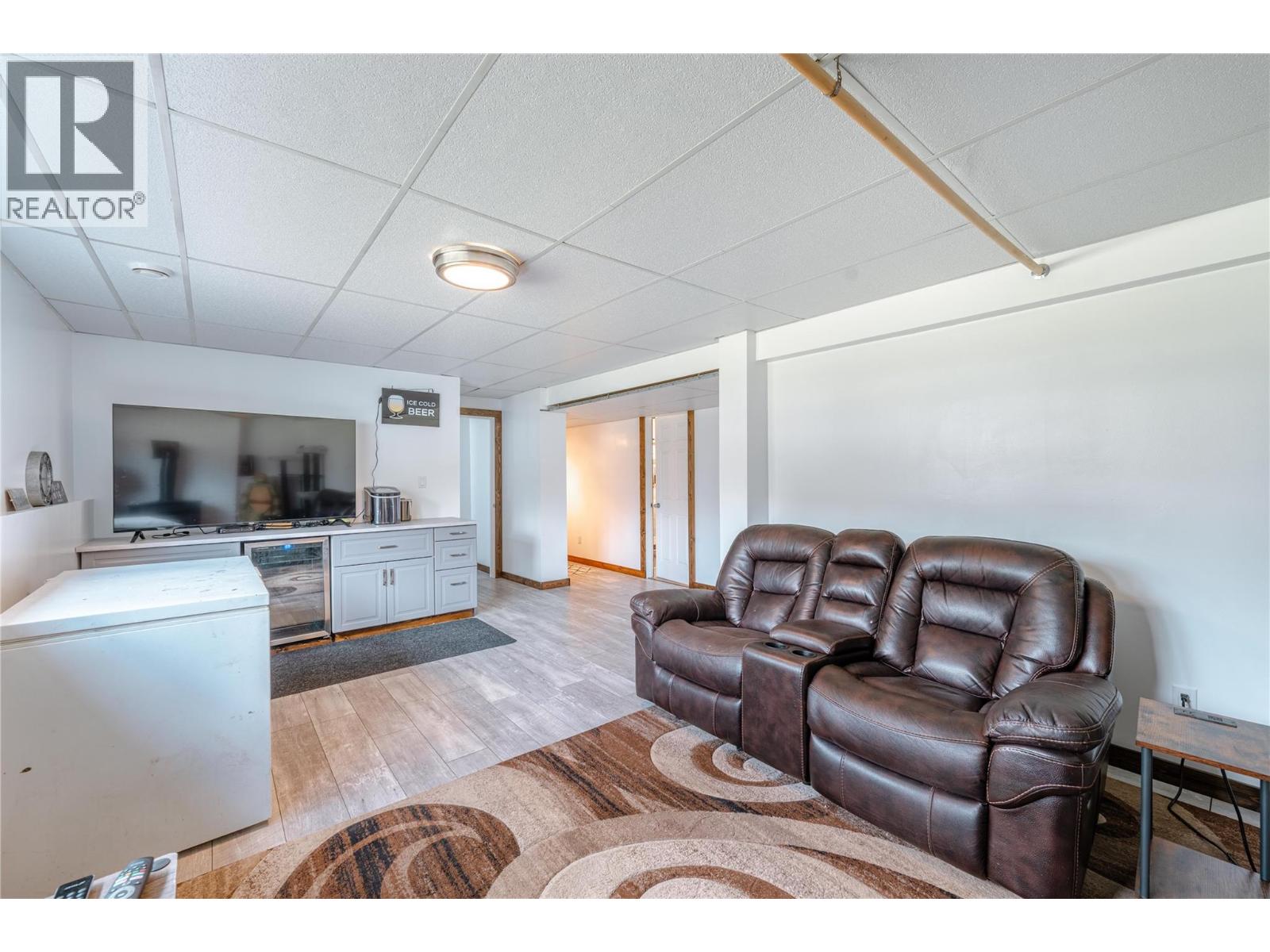 162 Pearkes Drive - 28