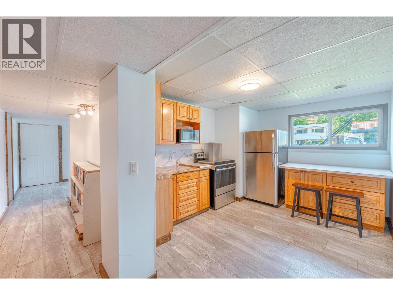 162 Pearkes Drive - 34