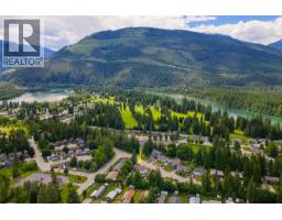 162 Pearkes Drive, Revelstoke, BC V0E2S0 Photo 47