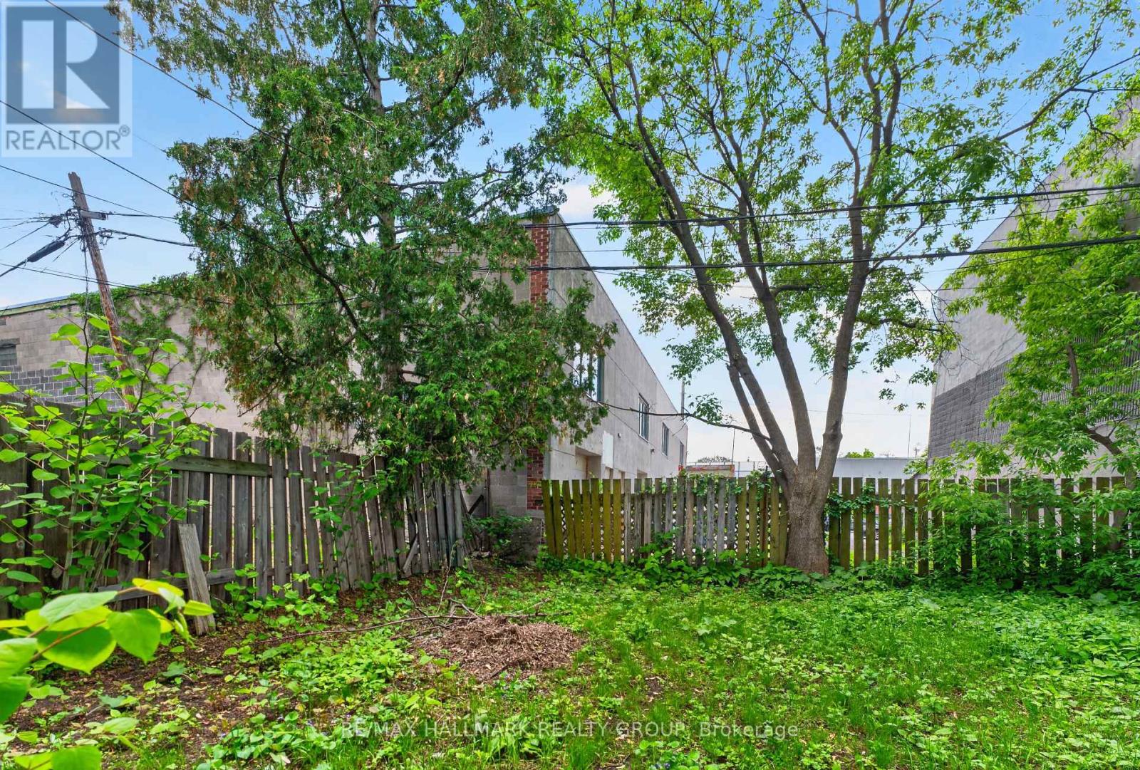212 ARLINGTON AVENUE - 34