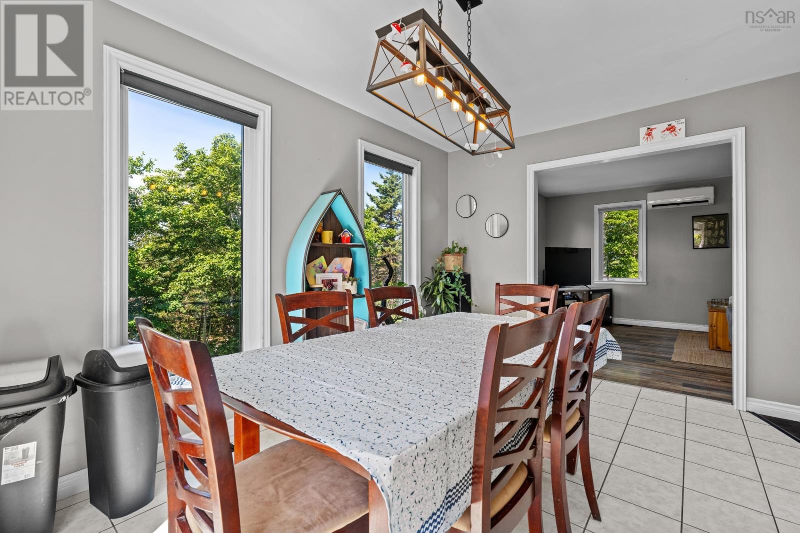 327 East Petpeswick Road - 14