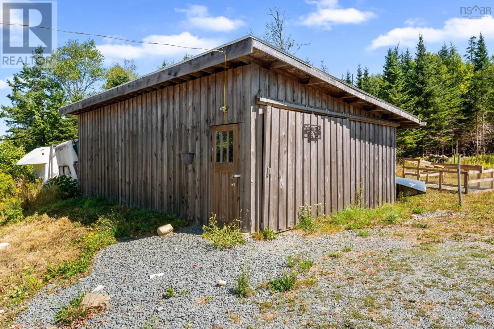 327 East Petpeswick Road - 35