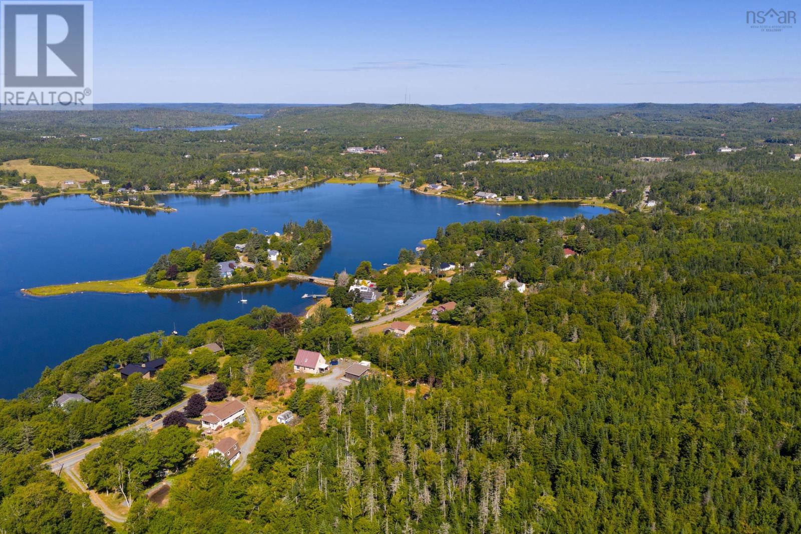 327 East Petpeswick Road - 42
