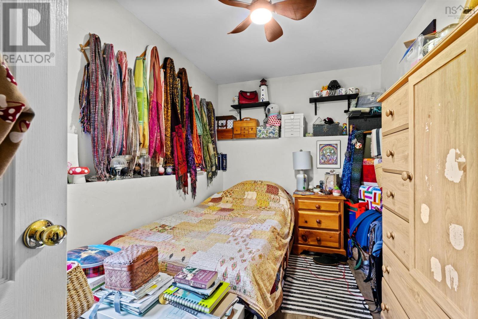327 East Petpeswick Road - 49