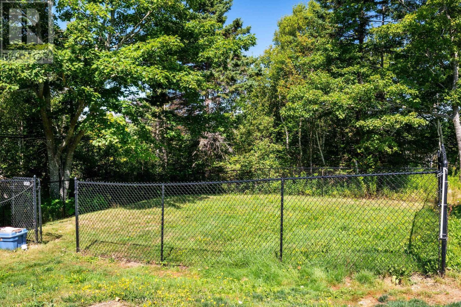 327 East Petpeswick Road - 6