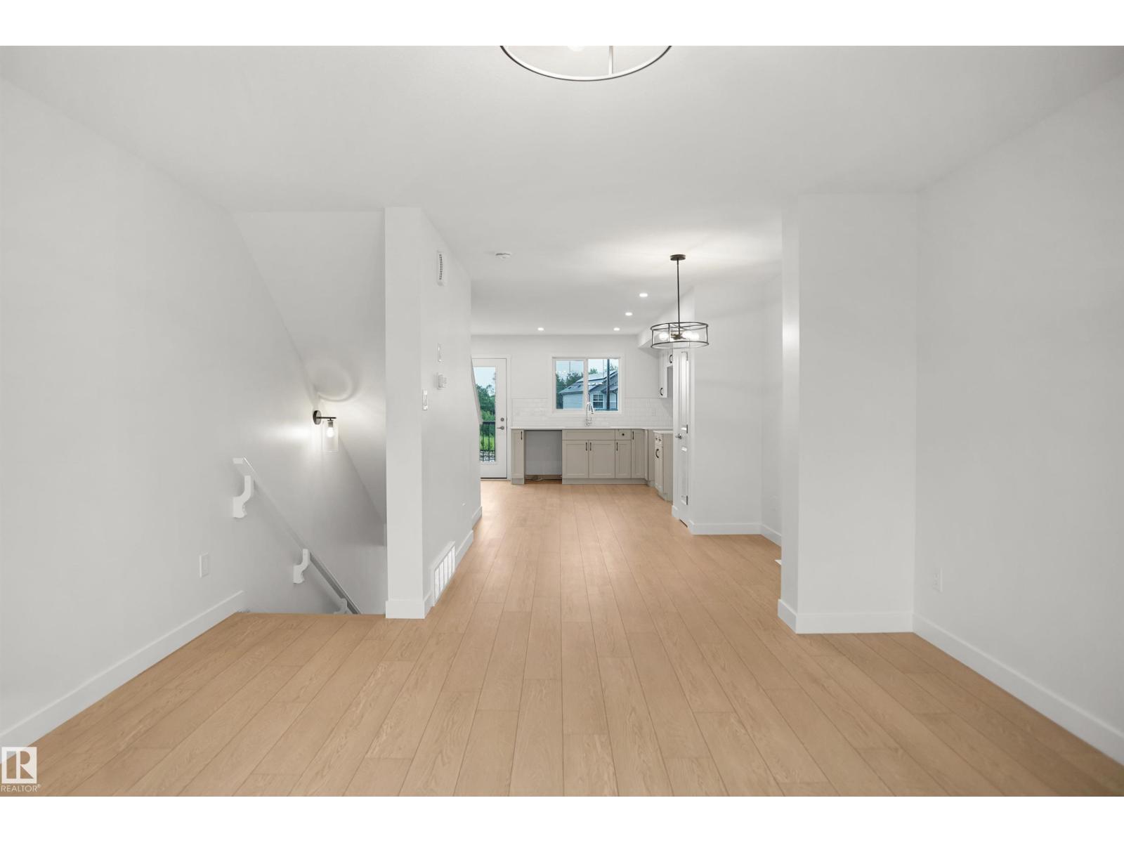 13135 214 ST NW - 9