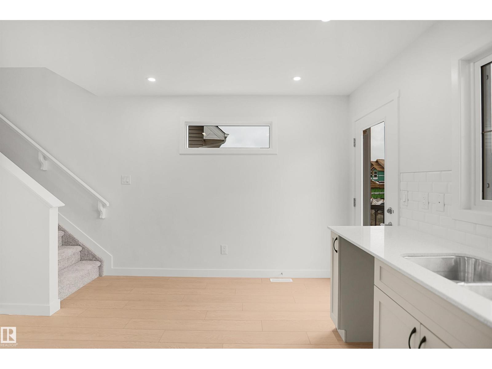 13135 214 ST NW - 14