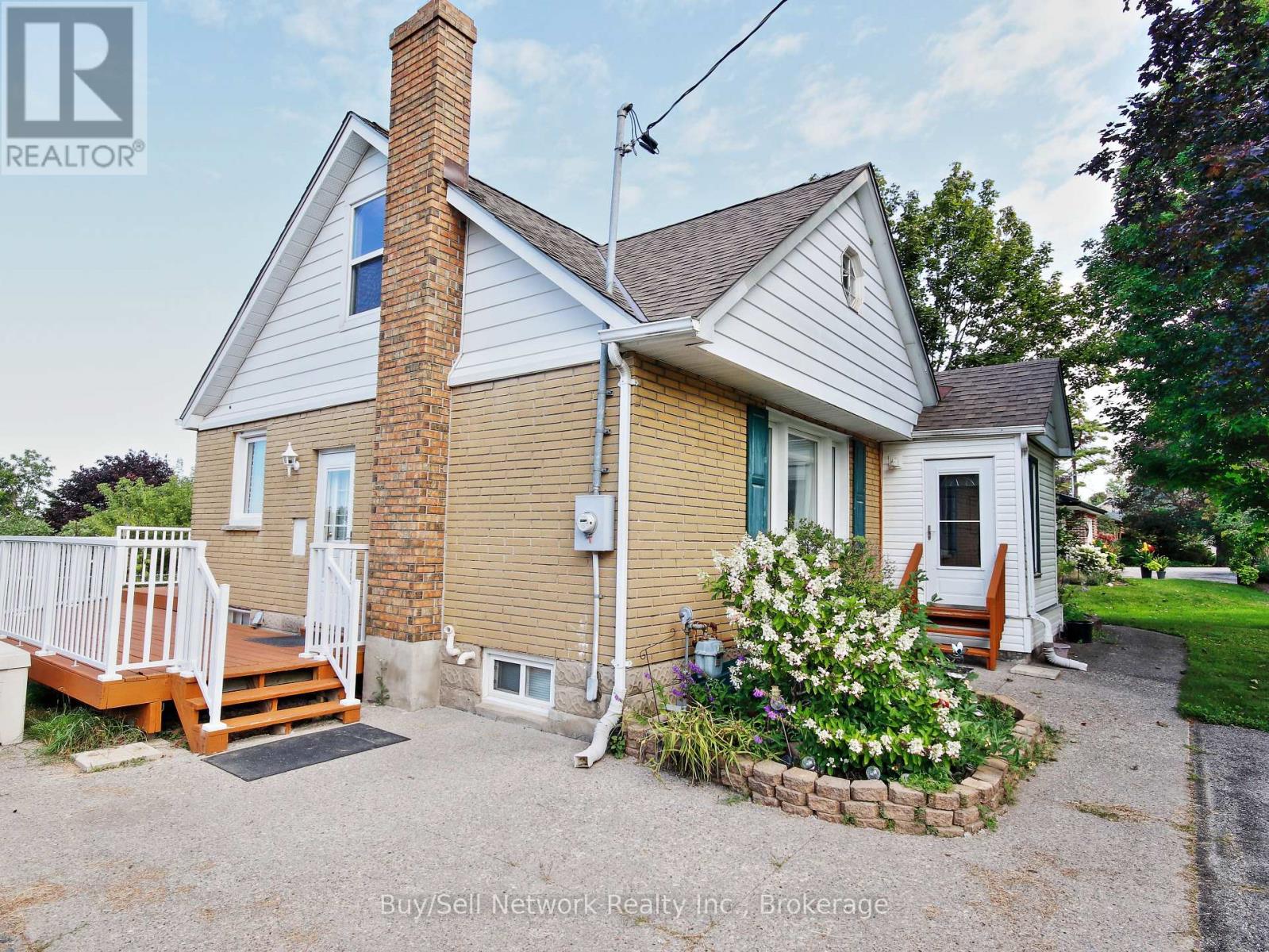 962 WARD STREET - 3
