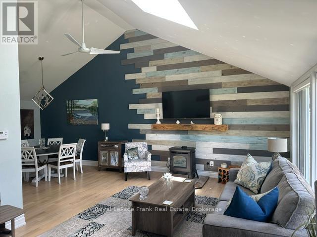 118 ECHO BAY ROAD E - 20